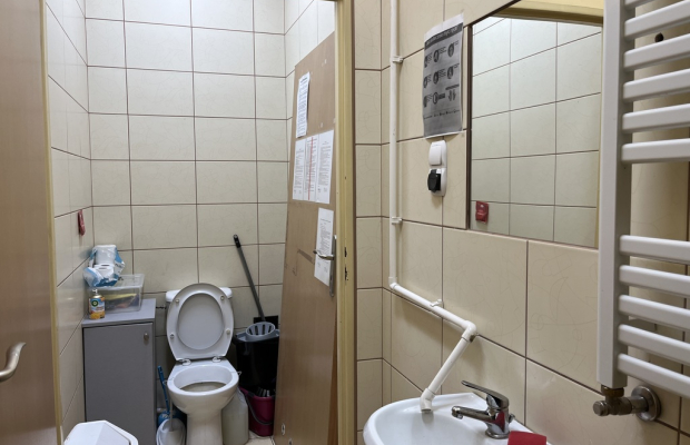 Lokal handlowy 180 m kw.  w centrum Dęblina.