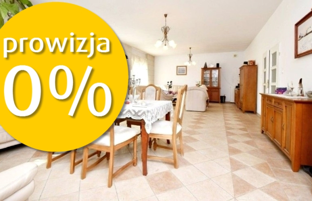 Duży budynek szeregowy pod biuro, magazyn, usługi
