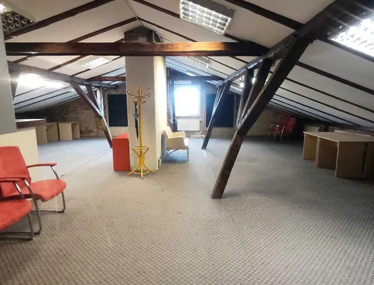 Lokal biurowo-usługowy, 81 m², centrum