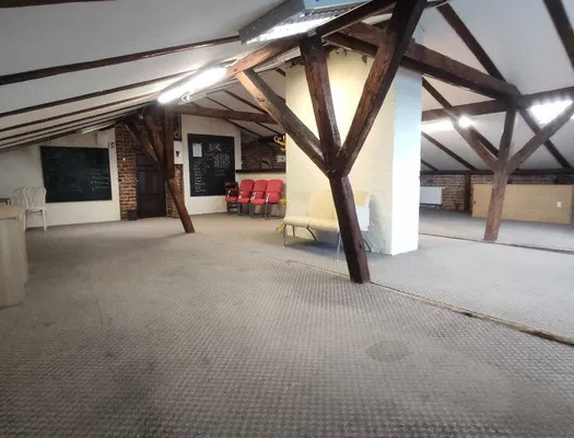 Lokal biurowo-usługowy, 81 m², centrum