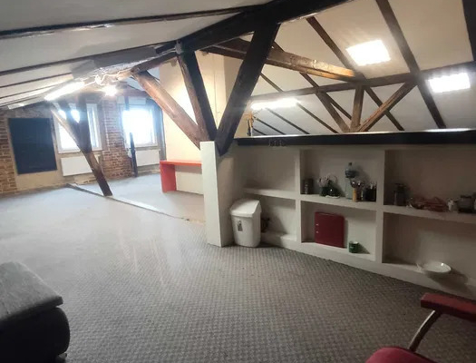 Lokal biurowo-usługowy, 81 m², centrum