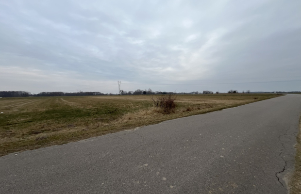 Działka rolno-bud. w Czarnolesie gm. Policzna.