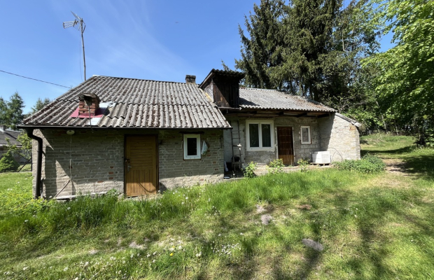 Dom 90 m2 na działce 5000 m2 w Tymienicy Nowej.