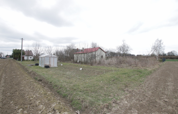 Domek na działce 17 ar Pólko/Nasutów (10km Lublin)