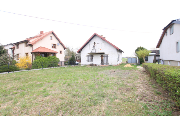 Dom stan surowym, działka 26 ar Lisów g. Lubartów