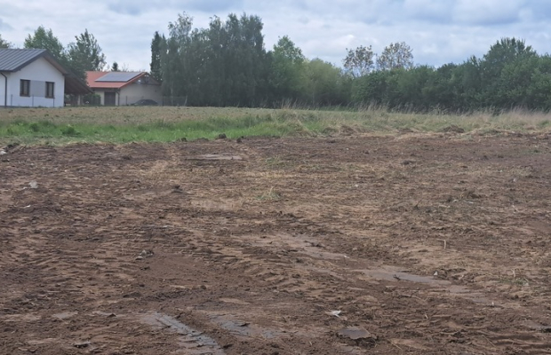 Bardzo ładna działka budowlana (M4) na Sławinie.