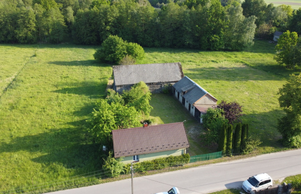 Siedlisko w gm. Kurów 35 km od Lublina.