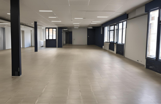 Lokal handlowo-usługowy, 137,6 m2, parter, Czechów