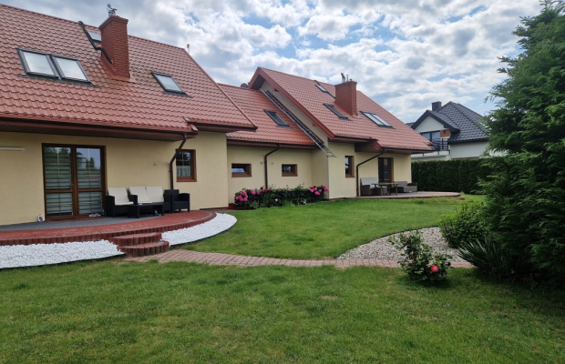 Dom+Garaż Solidnie Wybudowany i Wykończon Turowola