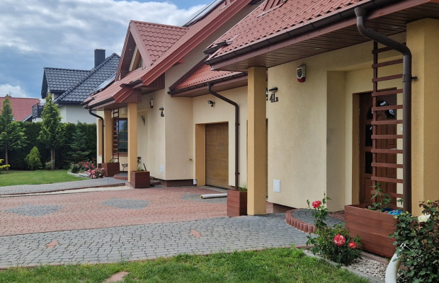Dom+Garaż Solidnie Wybudowany i Wykończon Turowola
