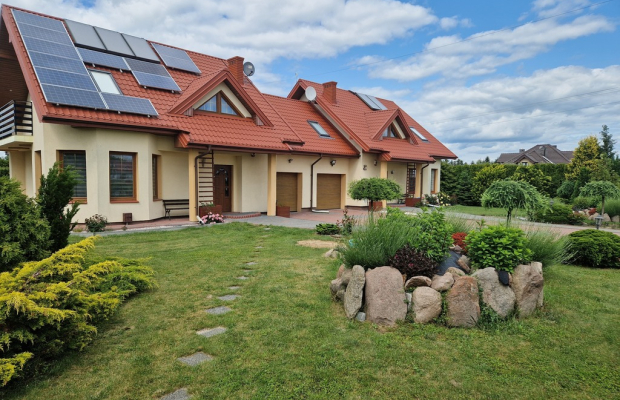 Dom+Garaż Solidnie Wybudowany i Wykończon Turowola