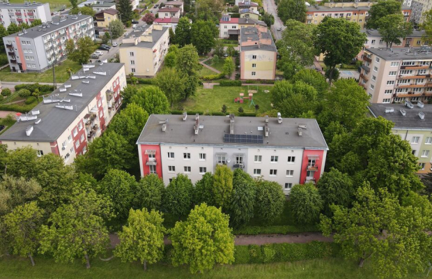 1 pokojowe, 2 piętro, świetna loklizacja.
