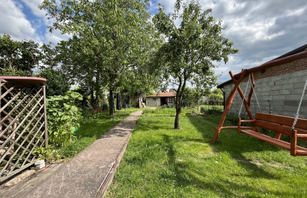 Dom 100 m2 w centrum Gniewoszowa gm. Kozienice.