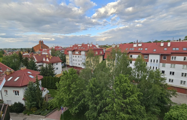 Ul. Kolorowa. pow. po podłodze 67m2, 3 pokoje