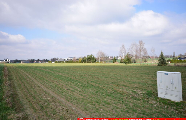 Kalinówka- 10 ar z dopuszcz. zabud. mieszk. media