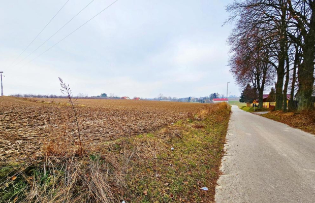 Tomaszowice - działka 20ar położona na wzniesieniu