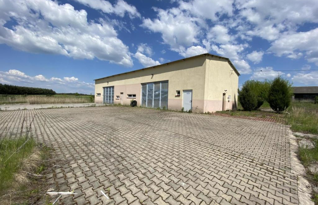 Hala produkcyjno-warsztatowa 209 m kw. gm. Przyłęk
