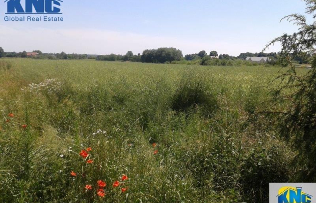 Sprzedam piękną działkę miejscowości Nowy Krępiec gm. Mełgiew o powierzchni całkowitej 27 ar za 155 000 zł. Opis działki:- powi