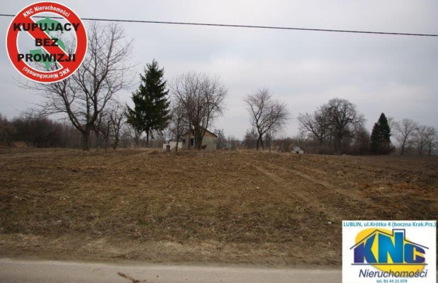 Działka budowlana w miejscowości Moszna, położona przy drodze asfaltowej. Działka o regularnych wymiarach, do wydzielenia z wię