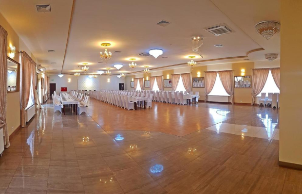 Kompleks hotel-eventowy + bud.usługowe z najemcami