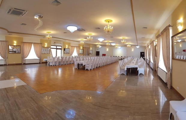 Kompleks hotel-eventowy + bud.usługowe z najemcami