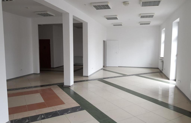 LUBARTÓW - lokal 180 m2 do wynajęcia od zaraz!!