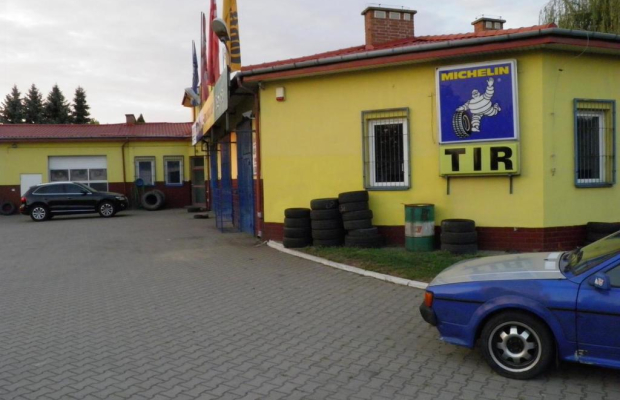 Zakład montażu i sprzedaży opon