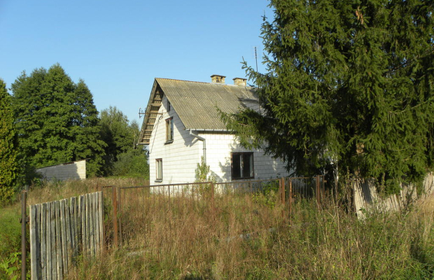 Dom  120 m kw w Baryczy Nowej pow. Zwoleń.