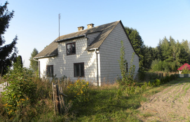 Dom  120 m kw w Baryczy Nowej pow. Zwoleń.