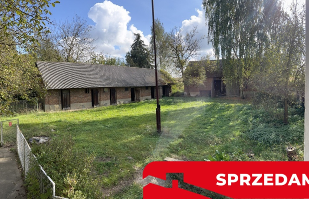 Dwa domy, działka 7400 m kw. w Końskowoli.