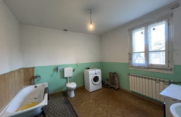Dom na działce w Woli Chodkowskiej gm. Kozienice.