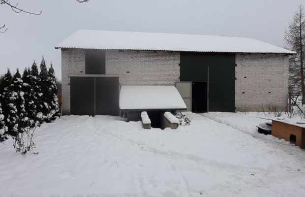 Zadbane gospodarstwo na przedmieściach Opola Lub.