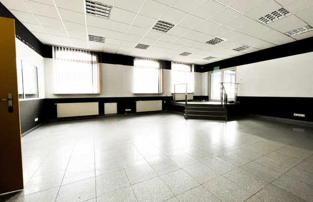 Lokal handlowo-usługowy, 118 m2, Bronowice, parter