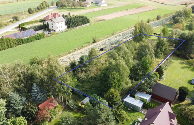 Praktyczne wymiary,zaciszna lokalizację, dużo ziel