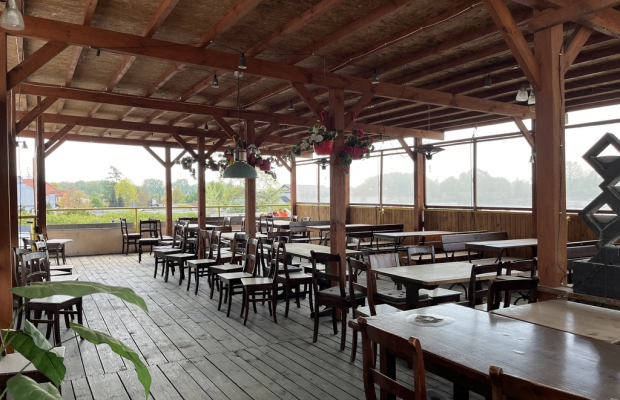 Restauracja REJS nad Wisłą w Puławach.
