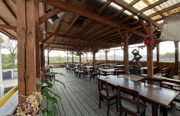 Restauracja REJS nad Wisłą w Puławach.
