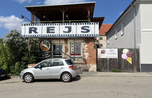 Restauracja REJS nad Wisłą w Puławach.