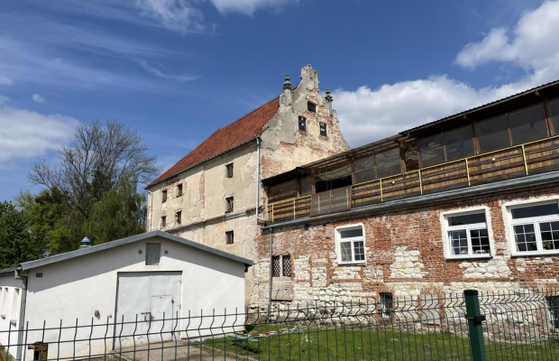 Zabytkowy Budynek "Spichlerza" w Puławach.