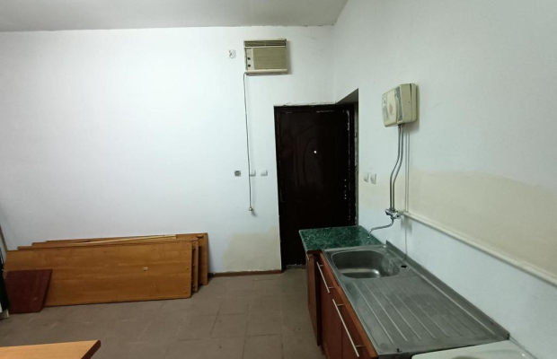 Dom na działce 4200 m2 w Gródku gm. Policzna.
