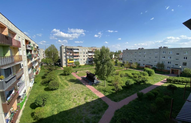 Mieszkanie 3 pokojowe 64 m kw. w Pionkach.