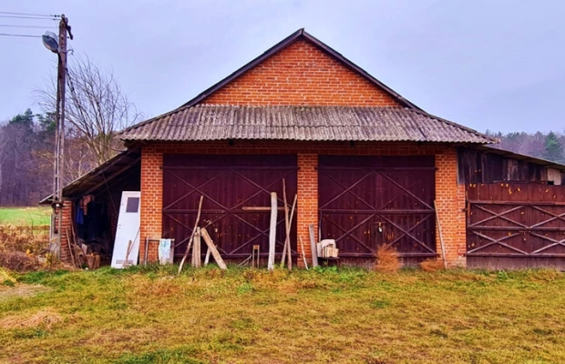 Obiekt produkcyjny z dużą ilością ziemi-gm.Wysokie