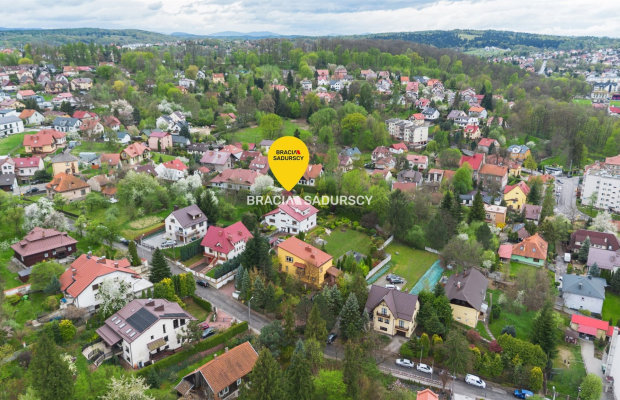 Atrakcyjny dom w Bochni z meblami - centrum 