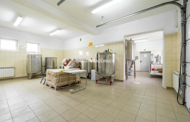 Budynek do produkcji i magazynowania - 170m2