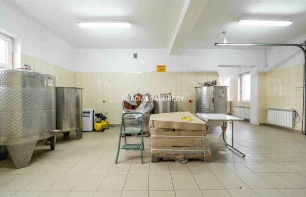 Budynek do produkcji i magazynowania - 170m2