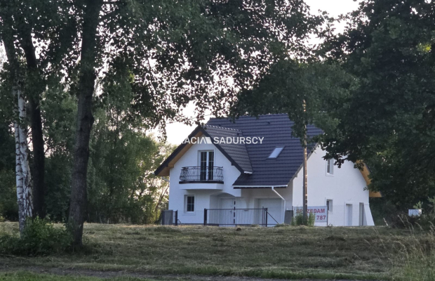 Na sprzedaż piękny wolnostojący dom w Dąbrowie Szlacheckiej, Wołowice.  
 
Stan deweloperski. 
Wykonany według projektu Bella S