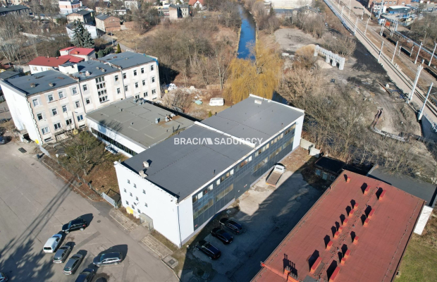 Hala, Budynek Użytkowy, Sosnowiec, ul. Nowopogońska  
 Cena: 2 250 000 zł. Powierzchnia Hali: 1 202 m². Działka: 1 761 m²  

  