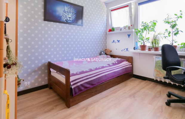 3 pok mieszkanie z dużym balkonem os. Przy Arce