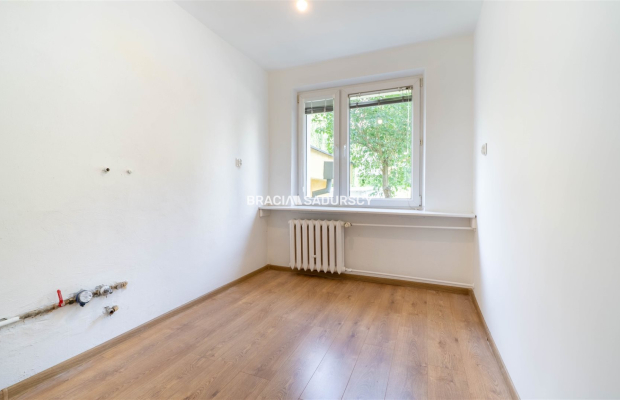 3 niezależne pok/do remontu/duzo zieleni/balkon