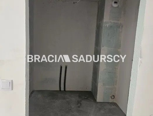 Mieszkanie 3 pok, 73 m2, dwie Loggie