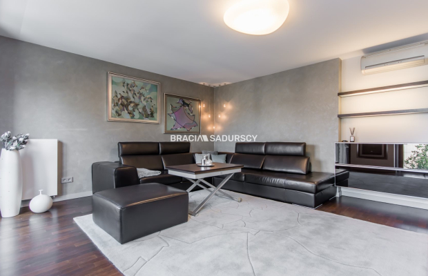 Dwupoziomowy ekskluzywny apartament blisko centrum